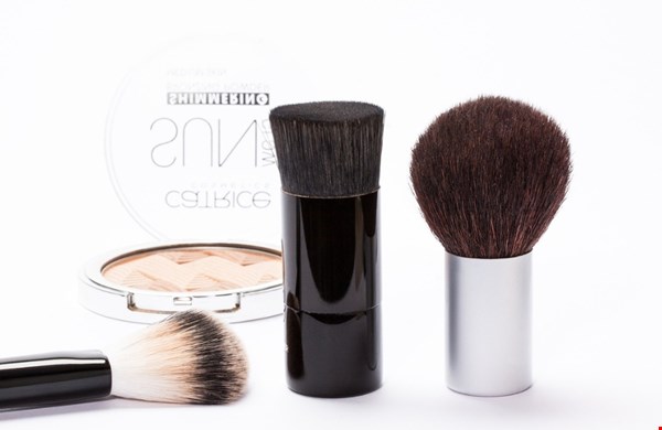 Low budgettips om meer geld te besparen op make-up Low budgettips om meer geld te besparen op make-up